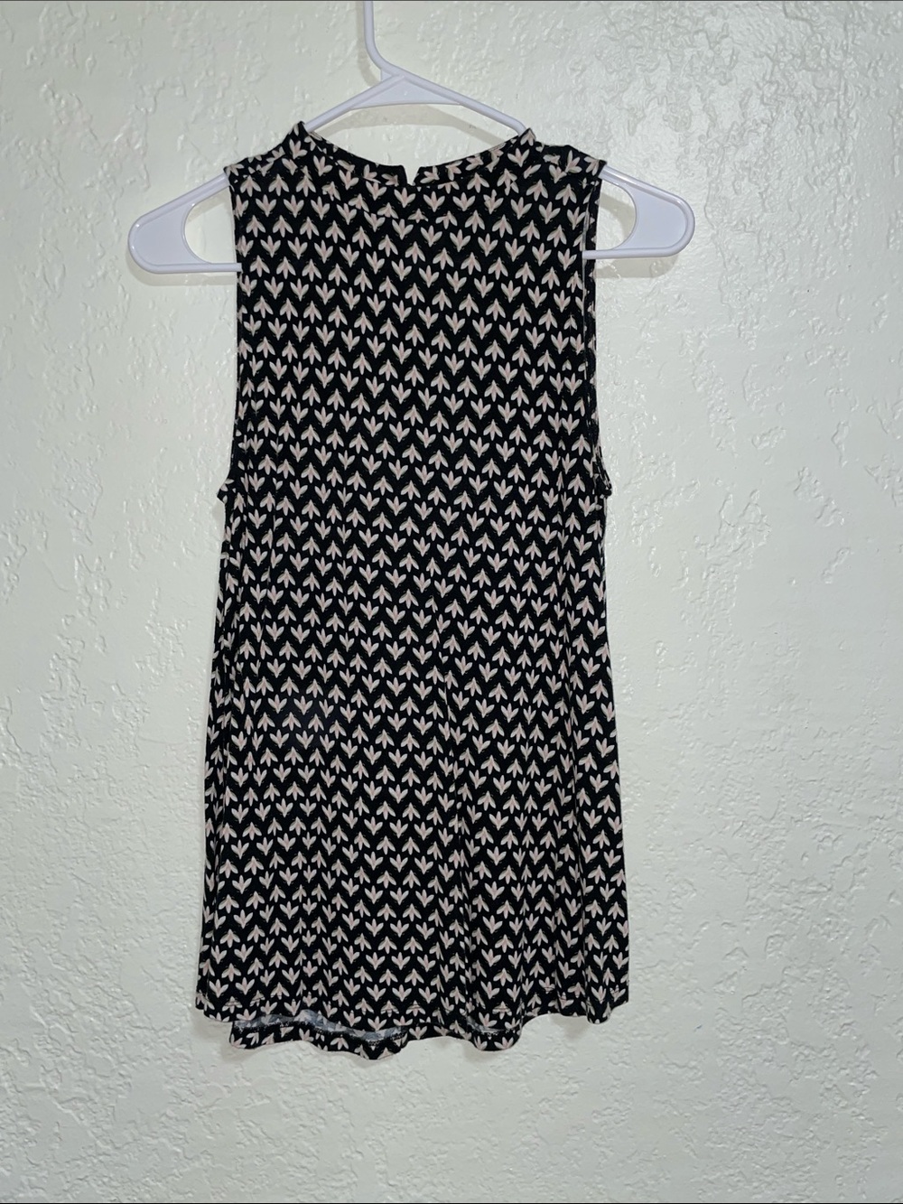 LOFT Black & Cream Geometric Sleeveless Top